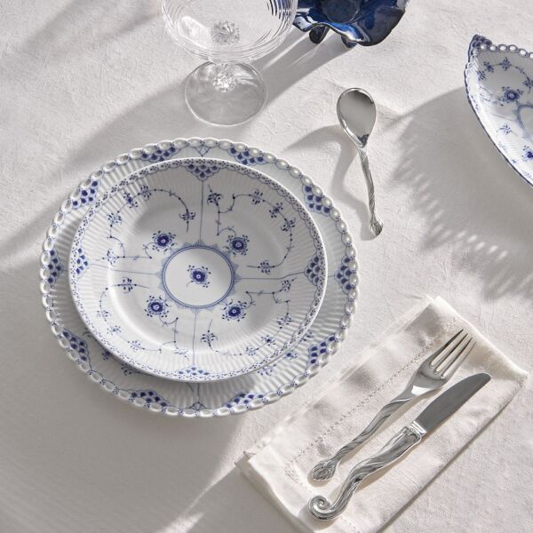 Royal Copenhagen Blue Fluted Half Lace Tabak 22 cm - 3