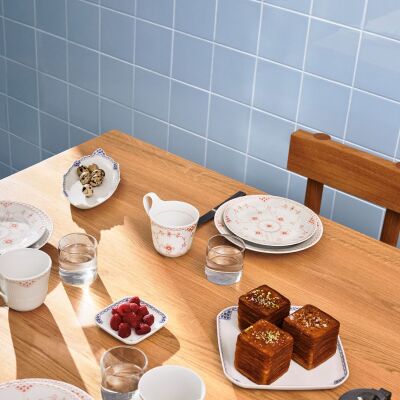 Royal Copenhagen Princess Kare Tabak 21 cm (1)
