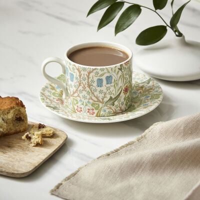Spode x Morris & Co. Blackthorn Porselen Çay Fincanı & Tabak (1)