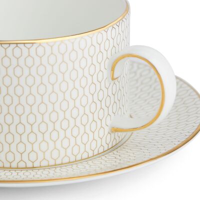 Wedgwood Gio Gold Fine Bone Çay Fincanı ve Tabağı 220 ml (1)