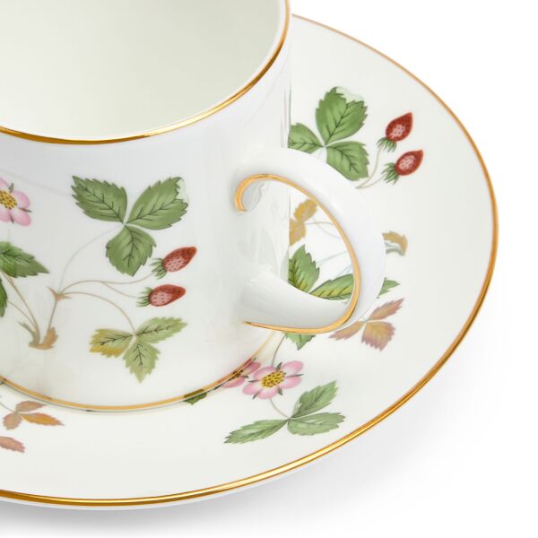 Wedgwood Wild Strawberry Fine Bone Kahve Fincanı ve Tabağı 160 ml - 2