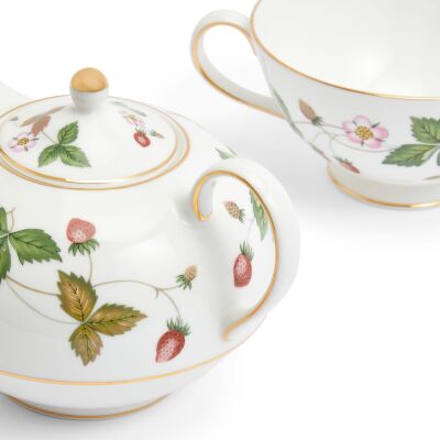 Wedgwood Wild Strawberry Fine Bone Tek Kişilik Çay Seti - 560 ml - 3